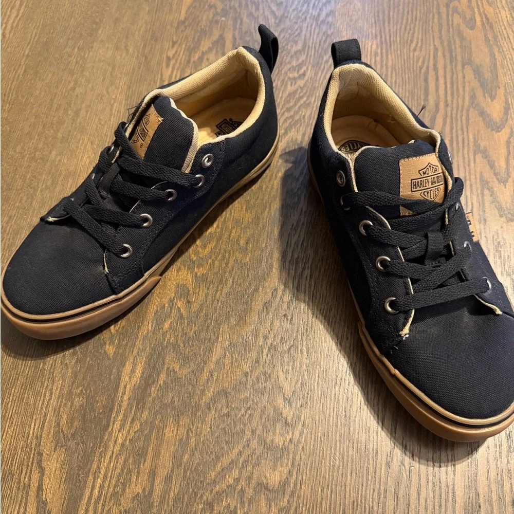 Harley-Davidson Tan and Black Sneakers - Picture 5 of 6